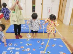 祭りの出店①　魚釣り